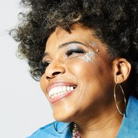MACY GRAY